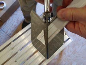 track cutter