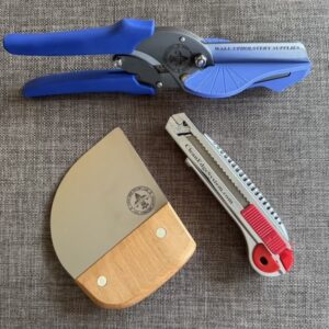 the starter kit has 3 tools for wall upholstery installer